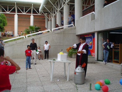 Explora kids 2007_Show Ciencia IFUG 20.JPG