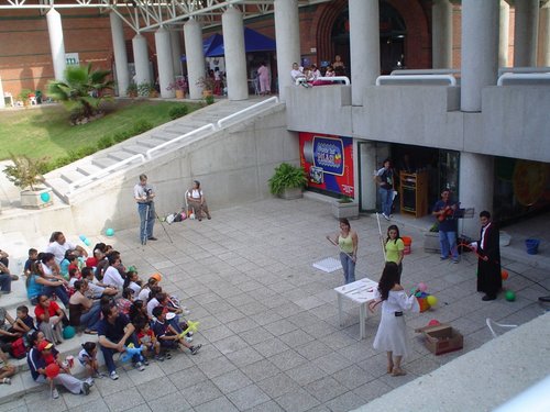 Explora kids 2007_Show Ciencia IFUG 4.JPG